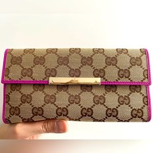 Gucci canvas long wallet - RARE magenta color